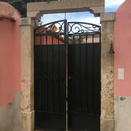 Alfama Dream Апартаменти *